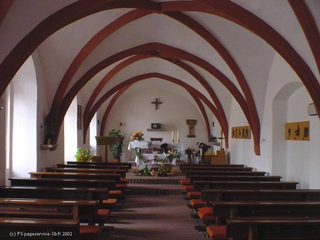 Havelberg Innenansicht Altar. Hier versammeln sich die Havelberger Katholiken zur Hl. Messe